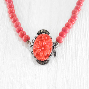 Box Clasp Close-up Art Deco Glass Salmon Coral Bead Necklace 