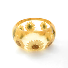 Load image into Gallery viewer, Mid Century Mod 60s Transparent Lucite Chunky Daisy Bangle Bracelet
