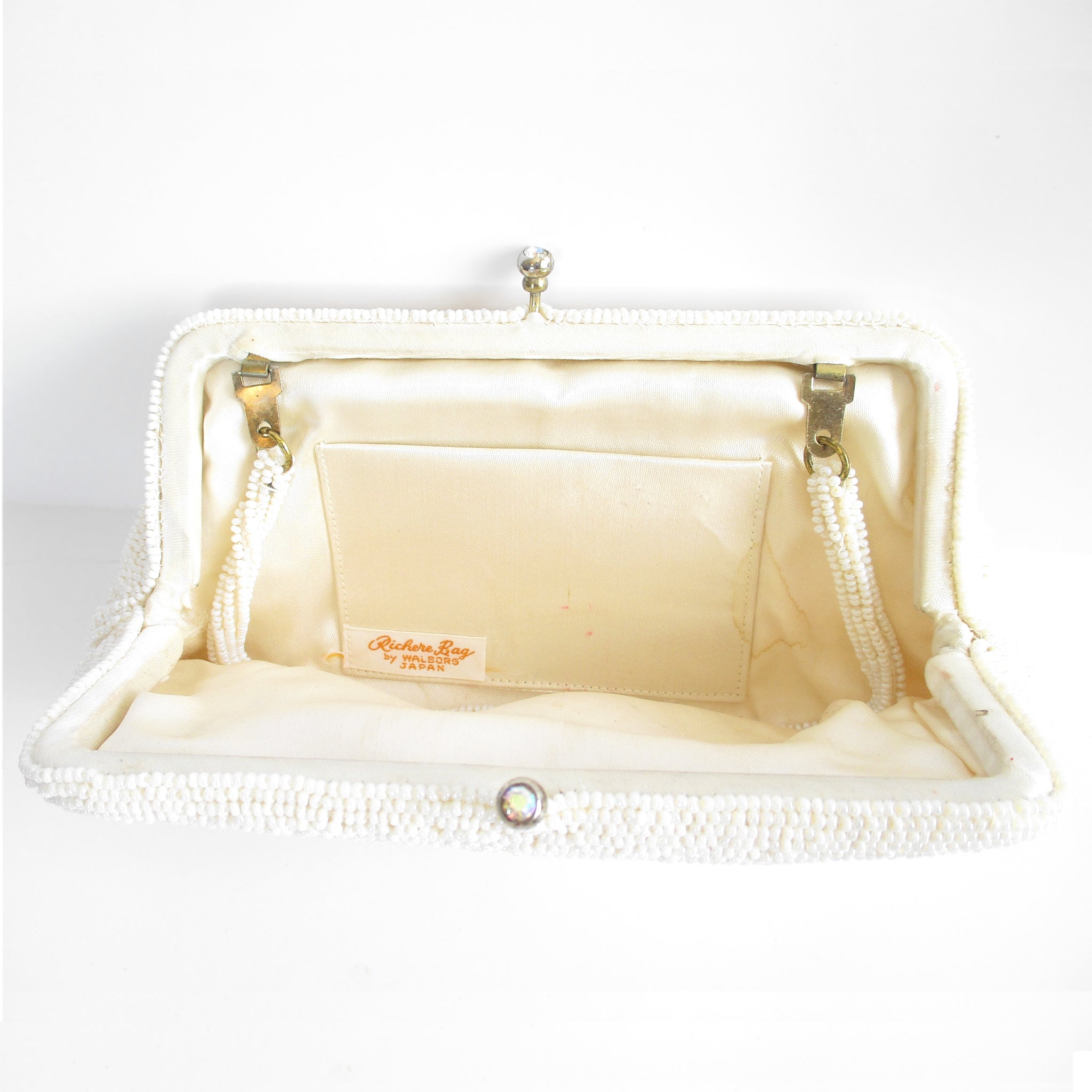 Vintage Richere Walborg Hong Kong White Beaded Hand Bag Purse